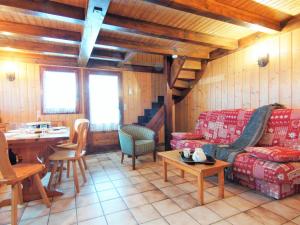 Chalets Chalet Pierre Blanche by Interhome : photos des chambres