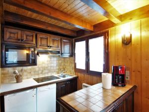 Chalets Chalet Pierre Blanche by Interhome : photos des chambres