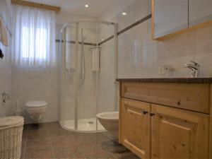 Apartment Chesa Dal Luf B5 by Interhome