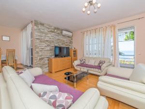 Villa Relax House Biljana by Interhome 