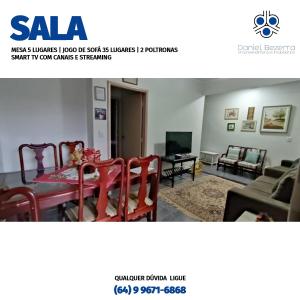 Casa com piscina, churrasqueira, 3 suítes com ar condicionado