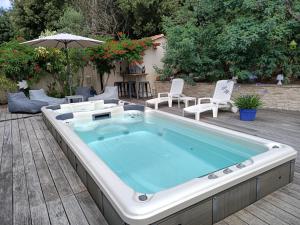 Pomme de Pin et Mimosa