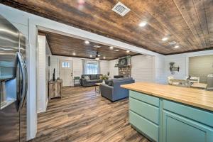 Updated Family Home, 20 Mi to Broken Bow Lake!