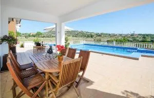 Gorgeous Home In Moraira - Lliber