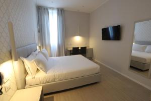 Cadorna Luxury Hotel