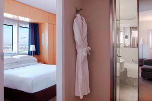 Hotels Sheraton Paris Charles de Gaulle Airport Hotel : photos des chambres