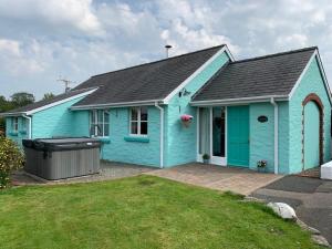 Canllefaes Cottages - Unrated properties in Cardigan