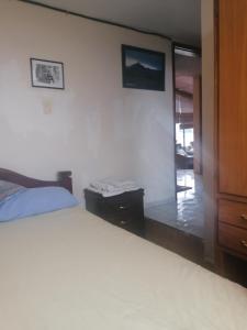 The Quito Guest House with Yellow Balconies for Travellers