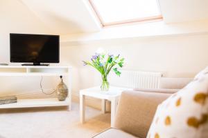 Higher Weddicott Barn Holiday Cottage - Self Catering