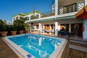 Holiday villa in elite residential area of Faro - Campina