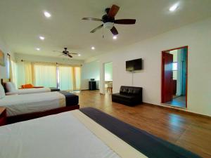 José y Glendy Hotel