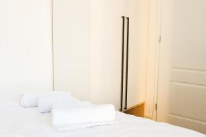 Matisse No3 - One Bedroom Apartment With Balcony