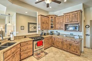 Luxe Retreat with Lake Havasu View and Pool!