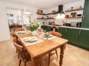 Royal Oak Cottage