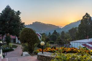 Country Inn Nature Resort Bhimtal