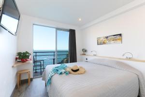 Hotels Hotel La Vigie - Face a la mer : Chambre Double avec Balcon - Vue sur Mer