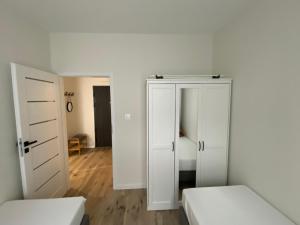 Apartment Insat II