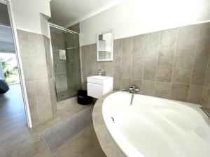 10 on Aquavista Addo River View Cottage