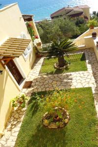 Natalia Apartment A with panoramic sea views of Agios Gordios bay