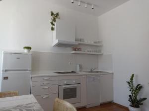Lovely apartment in old part of Vis