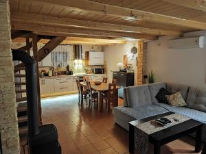 Dom wakacyjny nad jeziorem - Willa Mira