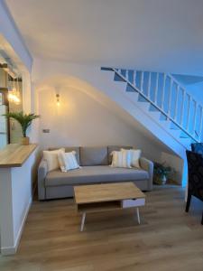 San Juan Beach, White House