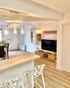 San Juan Beach, White House