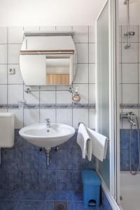 Studio Apartments Marijan - Beachfront