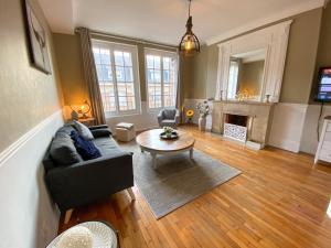 Appartement chic, 3 chambres, hyper centre-ville, parking payant