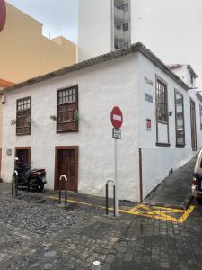 Casa 1820 by Rural La Palma