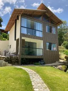 Casa de Campo em Lumiar com corrego ,lareira e churrasqueira - 萨纳