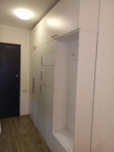 Roshka Apartment 307