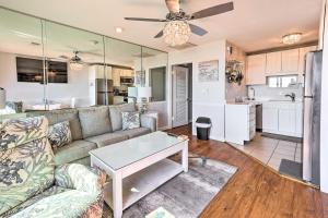 Beachfront Condo with Pool Access in Hilton Head!