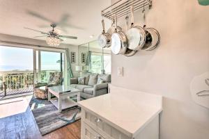 Beachfront Condo with Pool Access in Hilton Head!