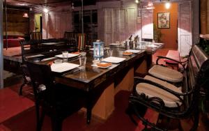 JenJon Wood County Phansad Alibaug