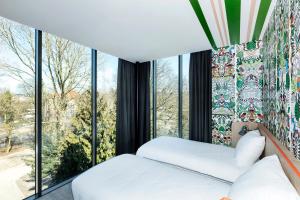 Private 4 bed Deluxe Room room in Generator Amsterdam