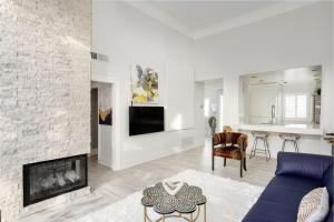 CLOUD NINE - Elegance & Comfort