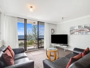Aries Unit 16 - Coolangatta