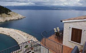 Holiday house in Vrbnik with sea view, terrace, air conditioning, W-LAN 3672-1 