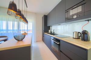 Apartment Crystal Aura 2