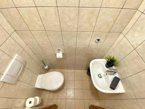 Downtown Vibe-Király I apts w private balcony