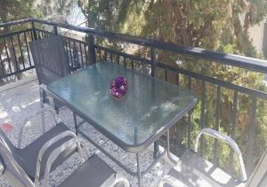 Nea peramos apartment Up to 8 person