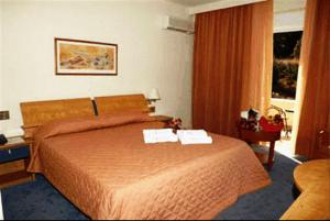 Crithoni's Paradise Hotel Leros Greece