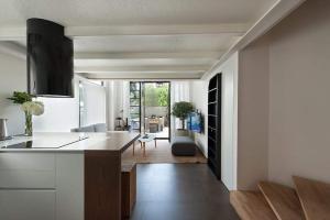 Corfu Town Stylish Twin Apartment