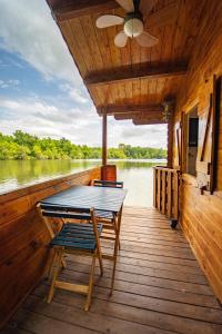 Lodges Dahu Wake Park, proche Saint Emilion : photos des chambres