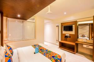 FabHotel Spring inn - Nr Borivali Station