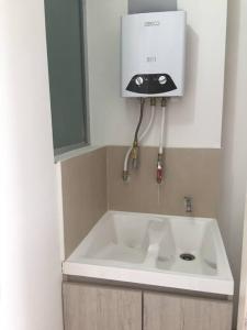 HERMOSO APARTAMENTO EN GIRARDOT CON AIRE ACONDICIONADO