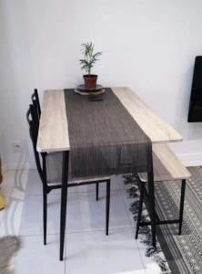 Appartements RARE - En plein milieu du PORT de ST GOUSTAN a AURAY- Grand T2 - 50M2 -Belle Terrasse : photos des chambres
