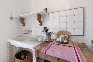 Residenza Stoechas White