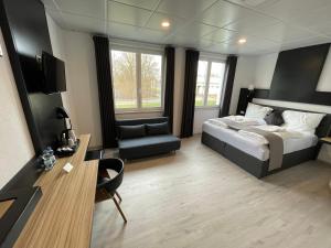 Yebs Hotel